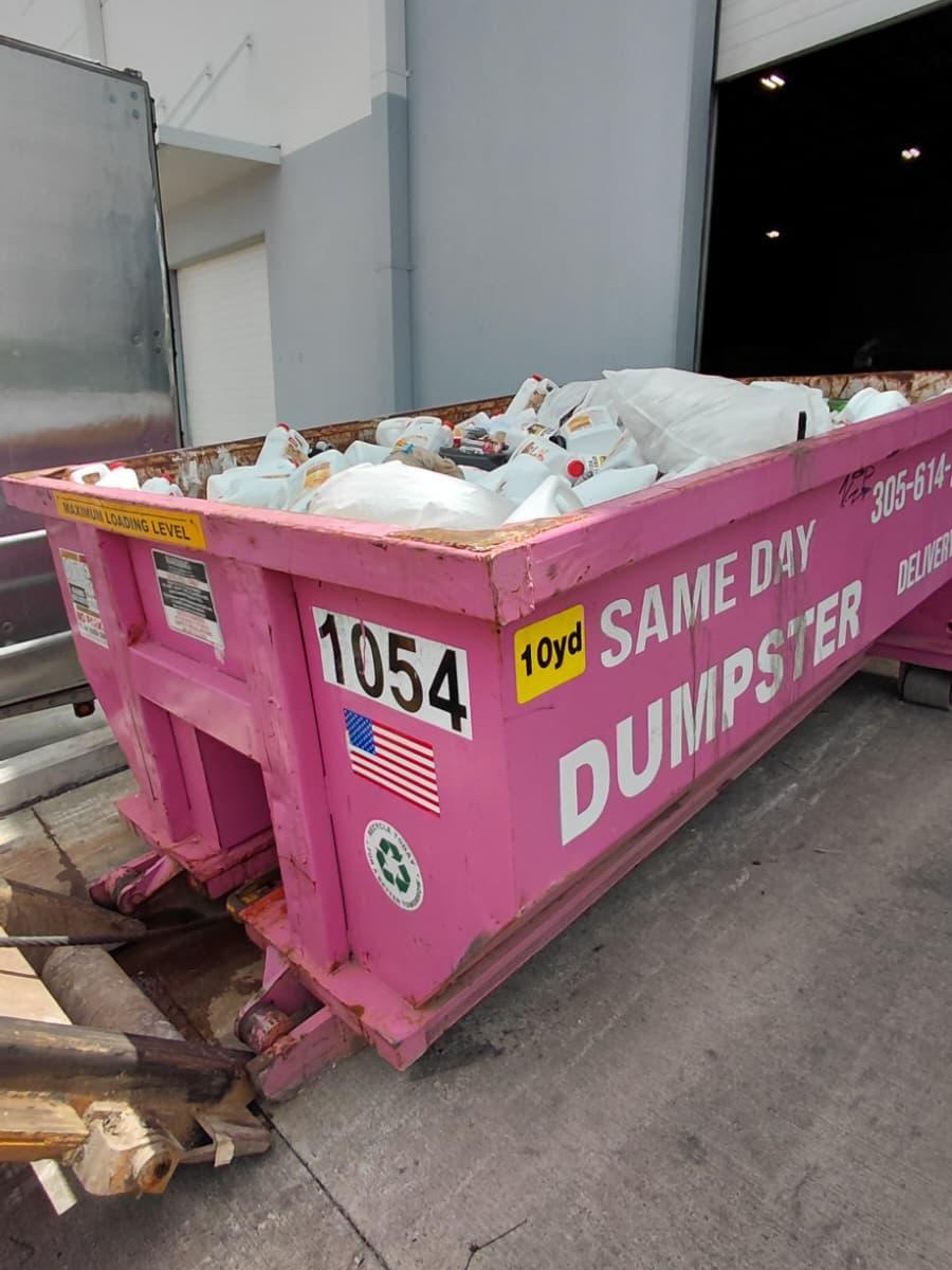 Local dumpster delivery service Hialeah