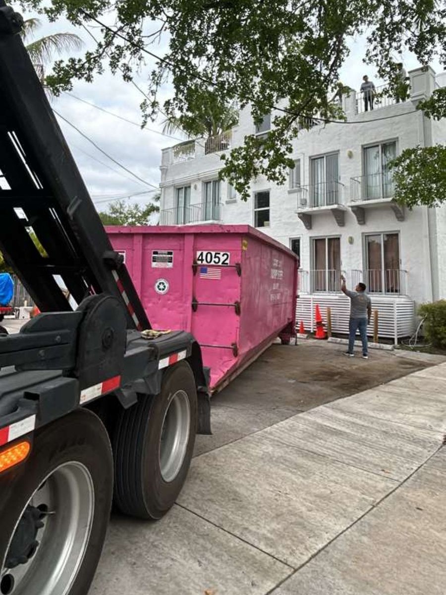 Same day dumpster delivery Hialeah