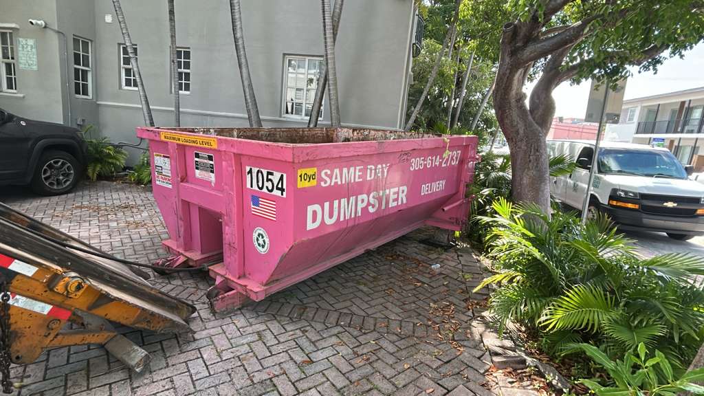 small-dumpster-rental-Miami-Gardens-FL.webp small-dumpster-rental-Miami-Gardens-FL.webp